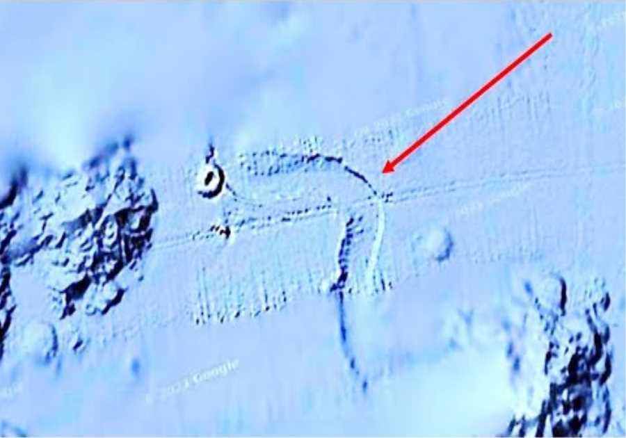 This Old Satellite Just Sent Out A Message That Something Big Has Started Moving On The Ocean Floor